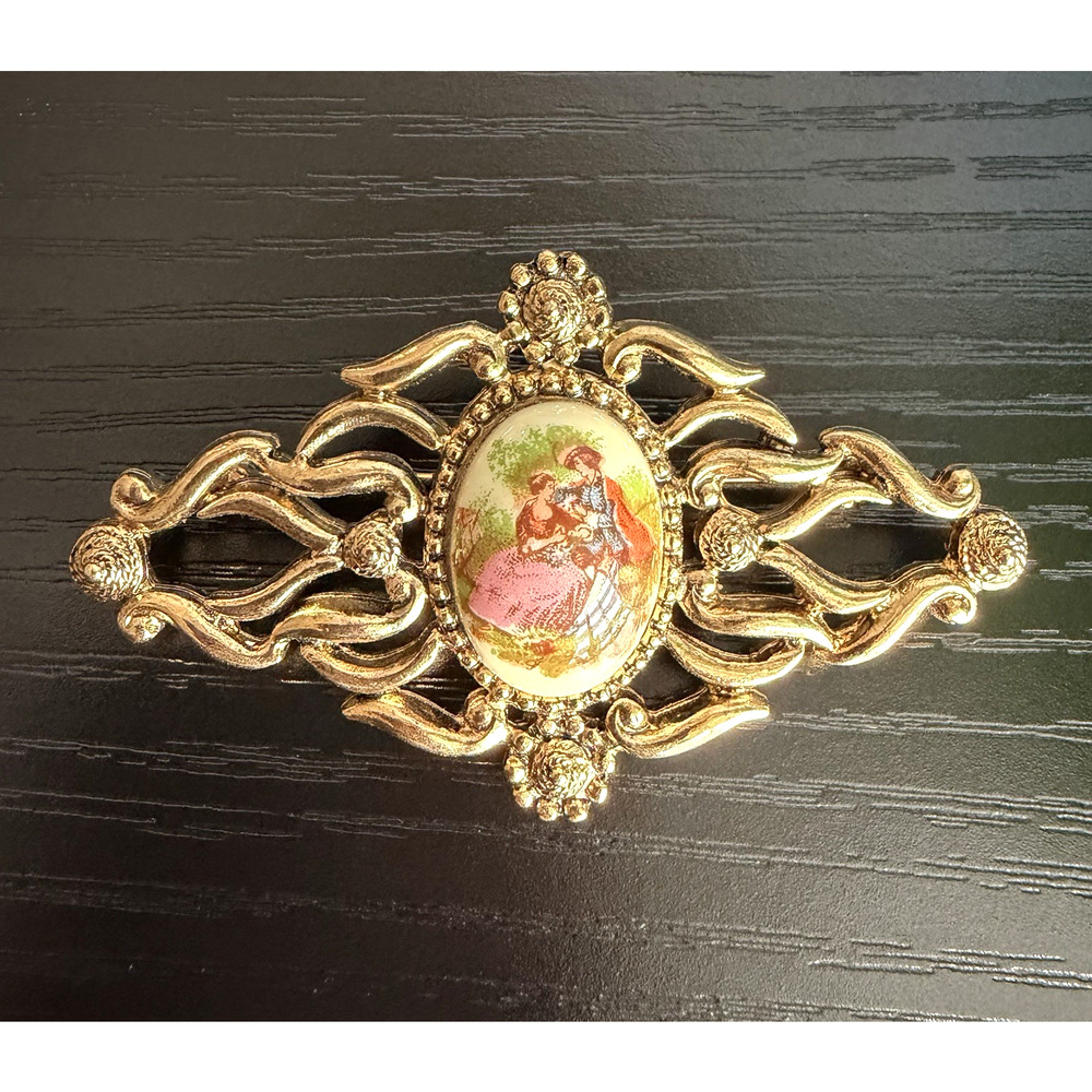 Vintage Romantic Scene Brooch Gold Tone Ornate Victorian Style Cameo
